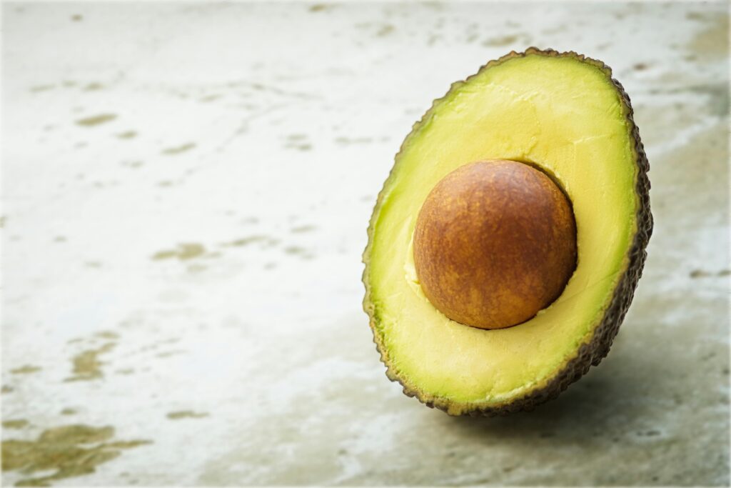 Buah aplukat termasuk makanan yang tinggi protein